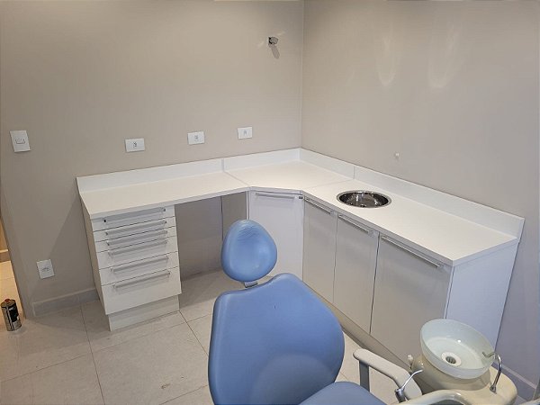 BALCÃO ODONTOLÓGICO - FABRICAÇÃO PRÓPRIA.