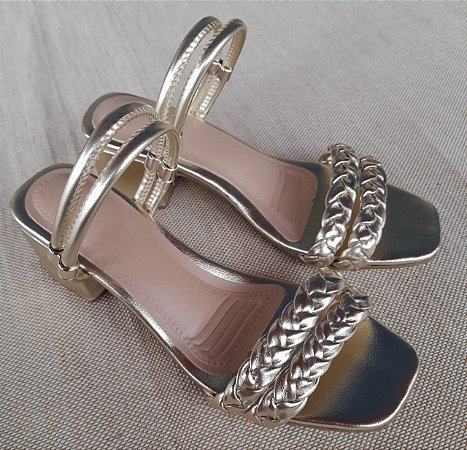 Sandália Feminina Salto bico quadrado RC178