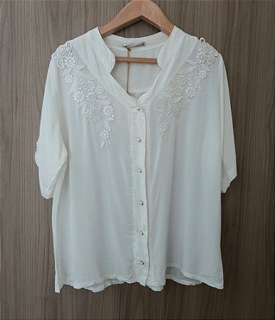 Blusa Off White Com Botões e Renda 17688