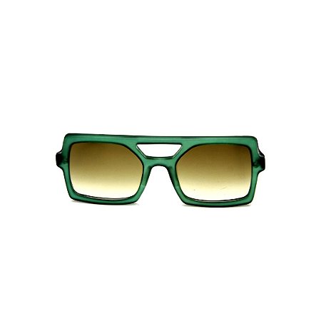 Óculos de Sol Gustavo Eyewear G114 14 Cor: Verde translúcido. Haste verde. Lentes verdes. Modelo masculino.