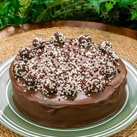 Torta de brigadeiro e Branquinho Média