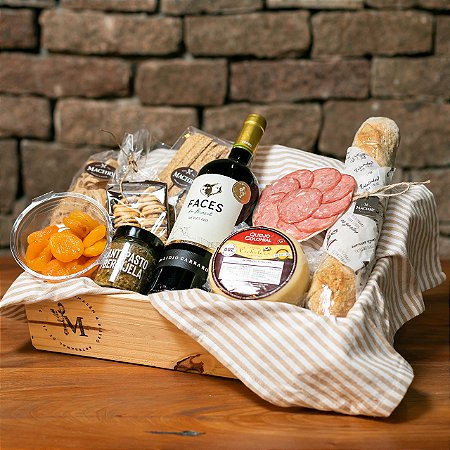 Cesta Box Madeira e Vinho
