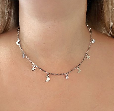 Colar de aço choker estrelas, luas e zircônias