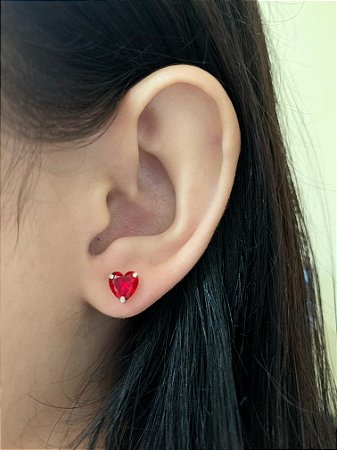 Brinco de prata coração vermelho 6mm