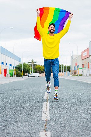 Bandeira LGBTQIAP+ de tecido