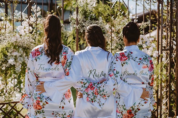 Robe personalizado estampado com babados