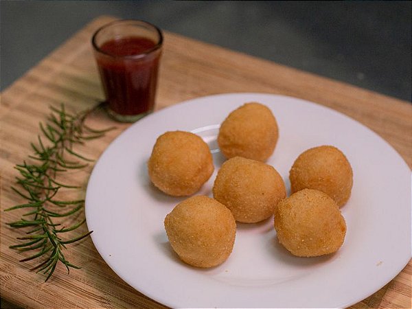 Bolinha de Queijo - 25 Unidades - Cód. 071