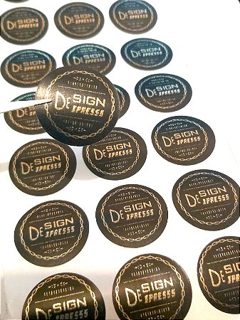 Sua Logo Dourada Personalizada - Etiqueta Preta
