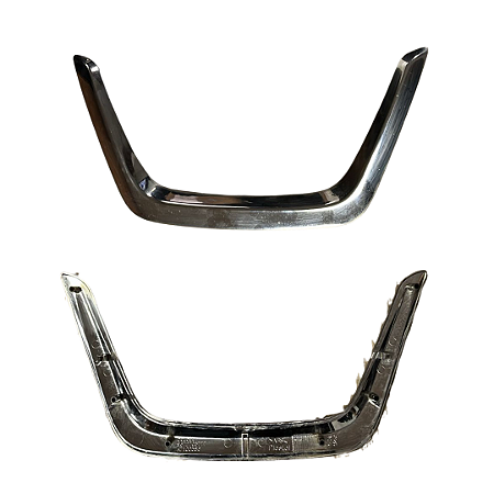 745390 Moldura do Emblema Dianteiro Peugeot 408 2011>>2015