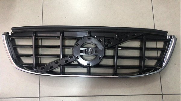 GRADE RADIADOR  VOLVO XC 60 09/13  30764556