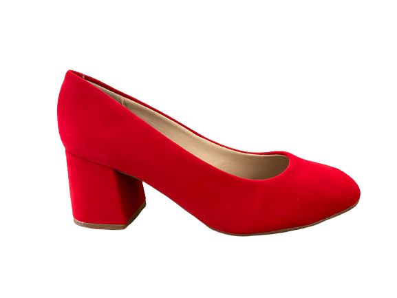 sapato preto com salto vermelho