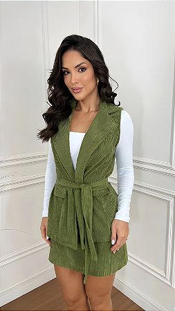 Conjunto veludo Colete e Saia