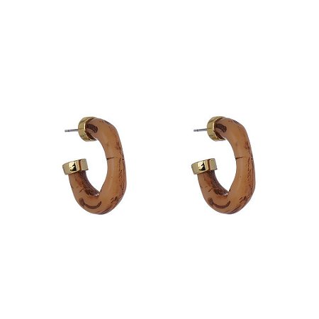 BRINCO MEIA ARGOLA OVAL BAMBU CORAL P NADIA GIMENES