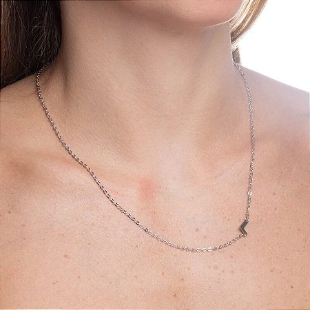 COLAR PERSONALIZADO LETRA RÓDIO BRANCO B&V