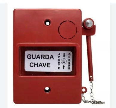 GUARDA CHAVES COM MARTELO