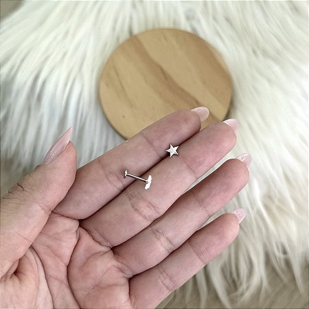 Brinco Piercing Estrela com Zircônia Base Reta - Prata 925 e Aço