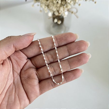 Colar Laminado Torcido - Prata 925