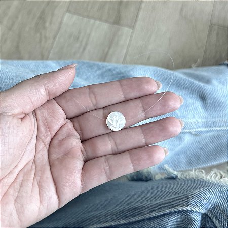 Colar Medalha com Divino Espiríto Santo em Madrepérola e Nylon - Prata 925