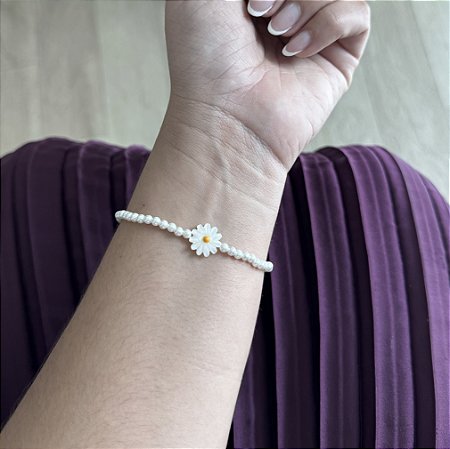 Pulseira Pérolas com Margarida em Madrepérola - Prata 925