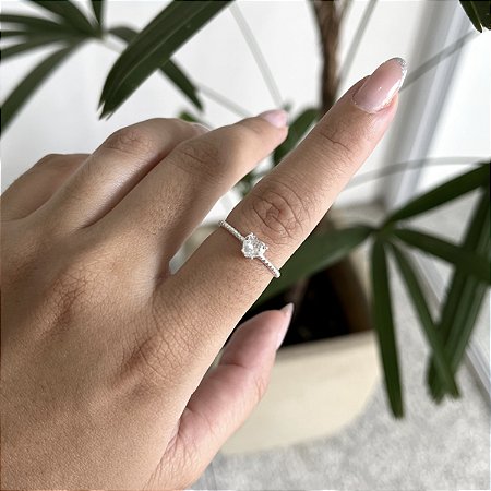 Anel Solitário com Coração Central Cristal - Prata 925