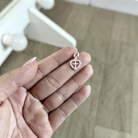 Berloque Coração e Cruz - Prata 925