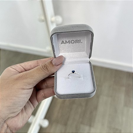 Anel Solitário com Zircônia Azul - Prata 925