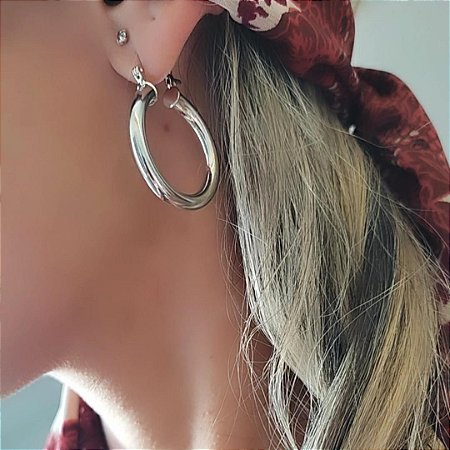 Argola Tubo G Banhado em Ródio Branco