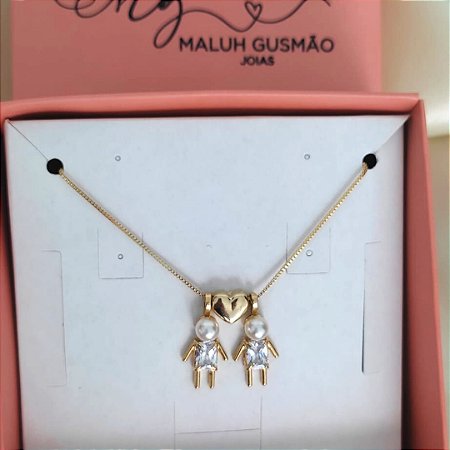 Colar Dois Meninos Com Zircônia Cristal e Pérola Banho em Ouro 18K