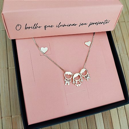 Colar 3 Filhos (as) Com Zircônias + Brinco Coração Liso Com Banho em Ouro 18K