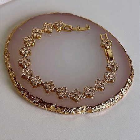 Bracelete Inspiração Trevo Cravejado com Zircônias
