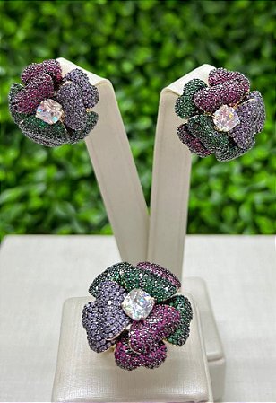 Conjunto Flor Cravejado Colorido