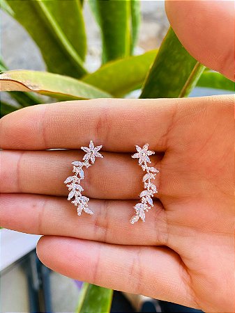 Brinco Ear Cuff Flor Prata