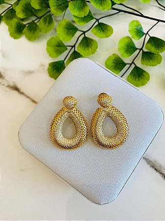 Brinco Cravejado e Liso Dourado