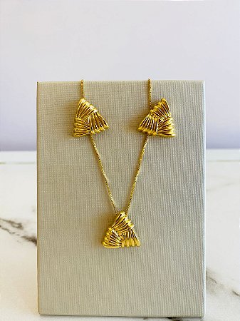 Conjunto Triângulo Dourado
