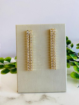 Brinco Riviera Comprido Dourado
