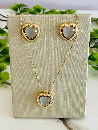 conjunto coraçao dourado com madre perola