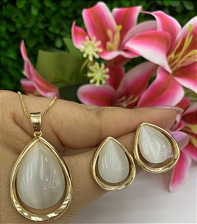 Conjunto Colar e Brinco Gota Madreperola