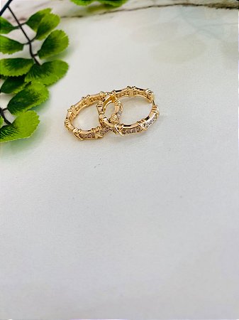 Brinco X Cravejado Com Zirconia