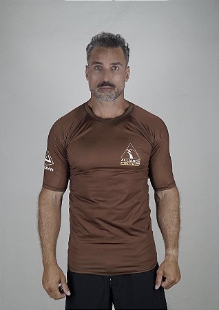 RASH GUARD ALLIANCE VULKAN MARROM 2026 MC