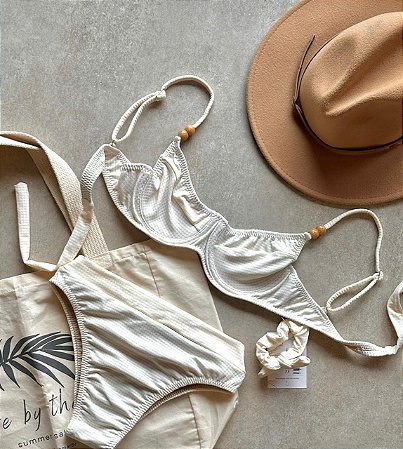 Meia taça Off White hot pants