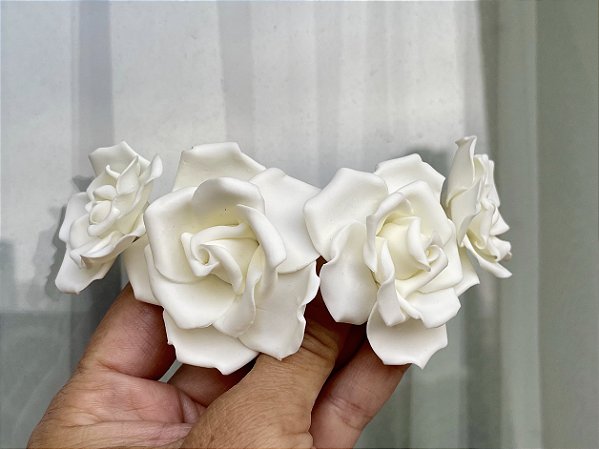 A. Headpiece Rosas off white