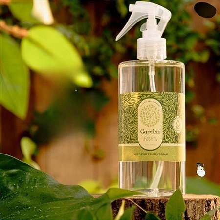 Água Perfumada Madressenza Garden com óleo essencial 500 ml