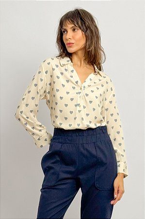 Blusa Corações Manga Longa Gola Botões