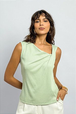 Regata Canelada Decote Assimétrico