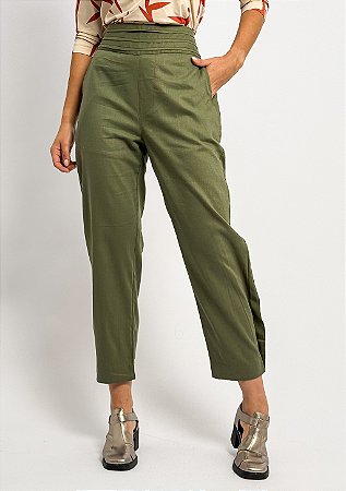 Calça Reta Cós Pregas Detalhe Botão Barra