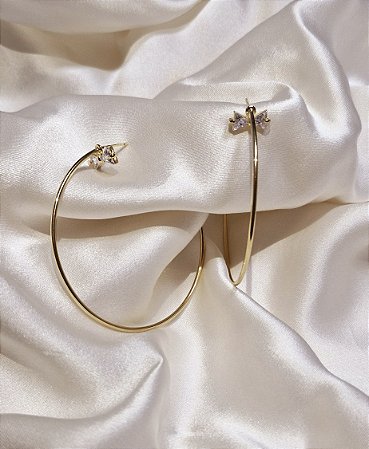 Brinco argola com laço de zircônia ANTIALÉRGICO