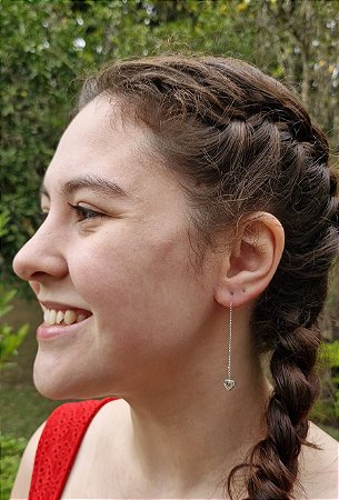 Brinco ear line com coração ANTIALÉRGICO