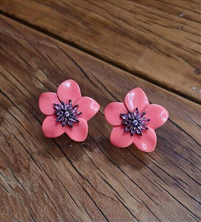 Brinco flor de baquelite ANTIALÉRGICO