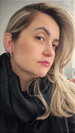 Brinco ear hook com zircînia navete ANTIALÉRGICO