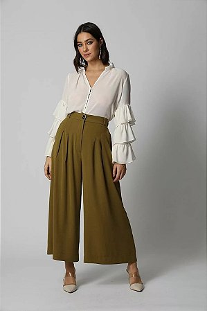 Calça Pantacourt Oliva